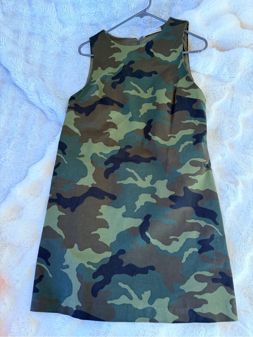 Alice & Olivia Camo Sleeveless Shift Dress - Green Camouflage size 6